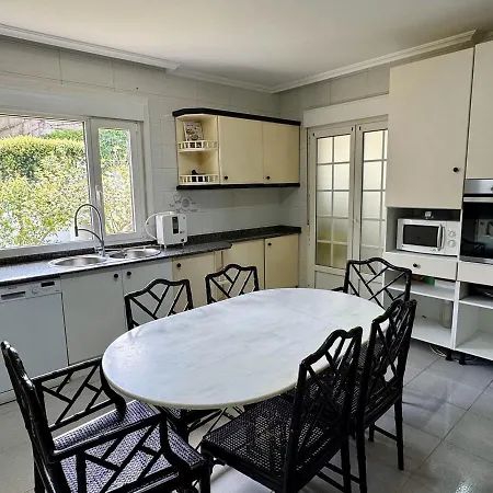 Bascuas House With Ocean Views *