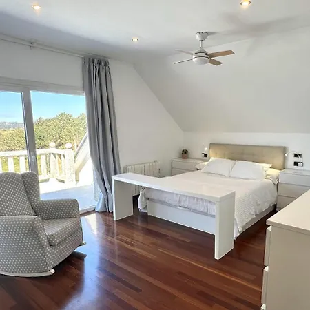 Bascuas House With Ocean Views * Montalvo