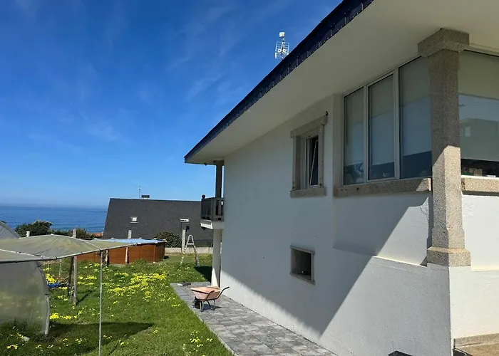 Bascuas House With Ocean Views *