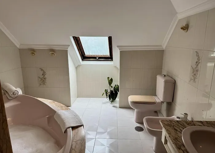 Bascuas House With Ocean Views Hébergement de vacances *