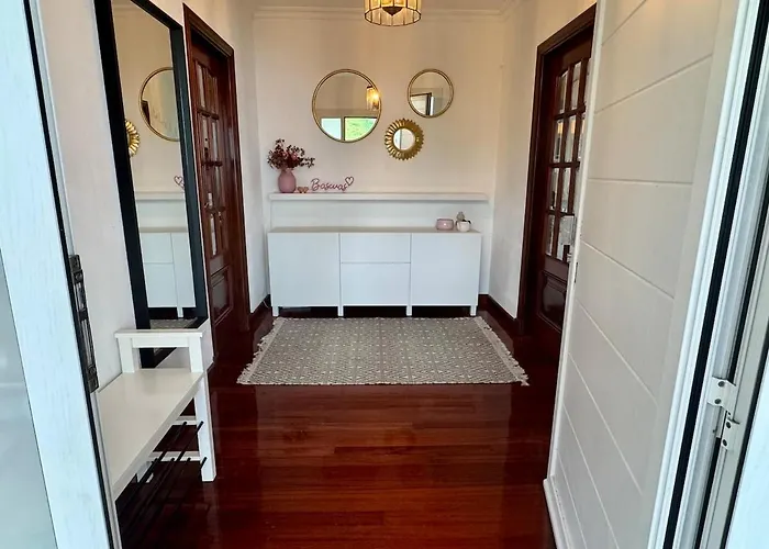 Bascuas House With Ocean Views * Aios