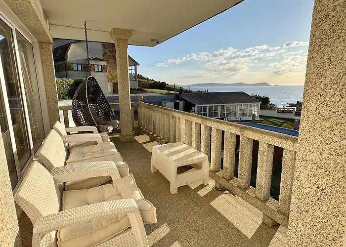 Bascuas House With Ocean Views * Aios