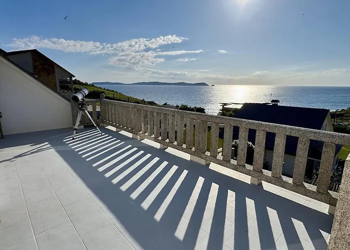 Bascuas House With Ocean Views Hébergement de vacances Aios