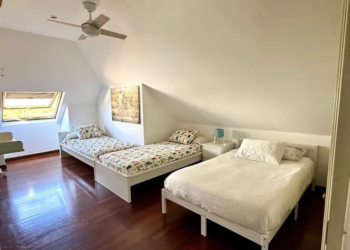 Hébergement de vacances Bascuas House With Ocean Views Aios