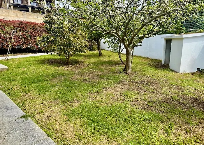 Bascuas House With Ocean Views Hébergement de vacances Aios