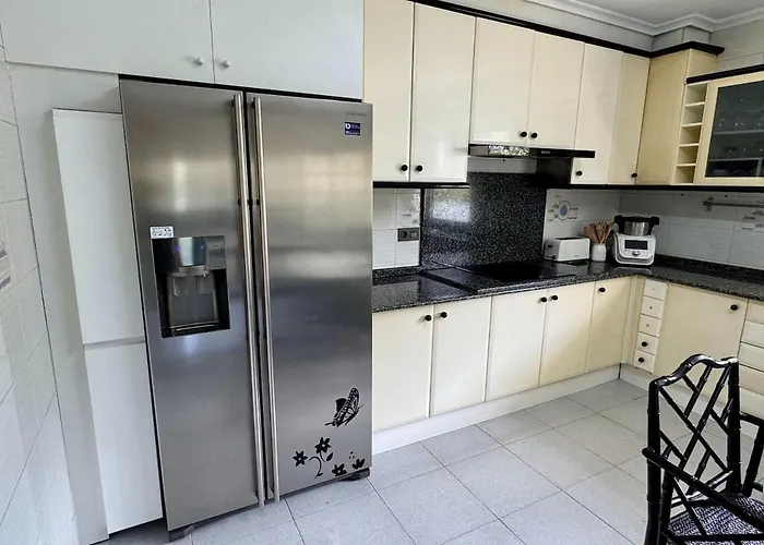 Bascuas House With Ocean Views Hébergement de vacances