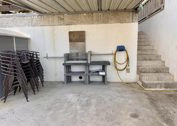 Bascuas House With Ocean Views