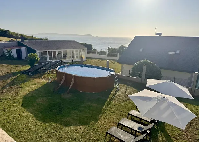 Bascuas House With Ocean Views *