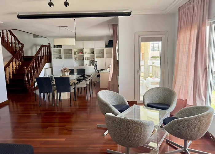 Bascuas House With Ocean Views Aios