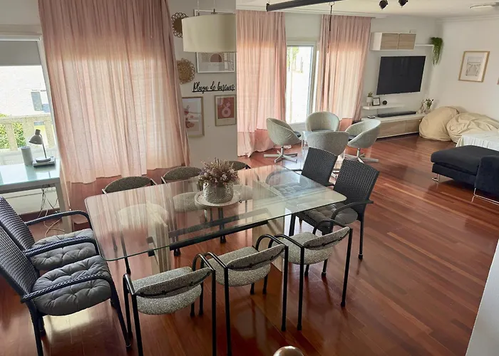 Bascuas House With Ocean Views Hébergement de vacances Aios